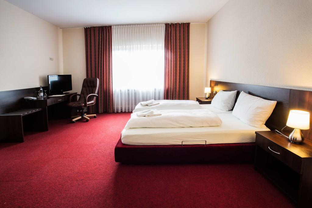 Parkhotel Meppen An Der Freilichtbuehne Экстерьер фото