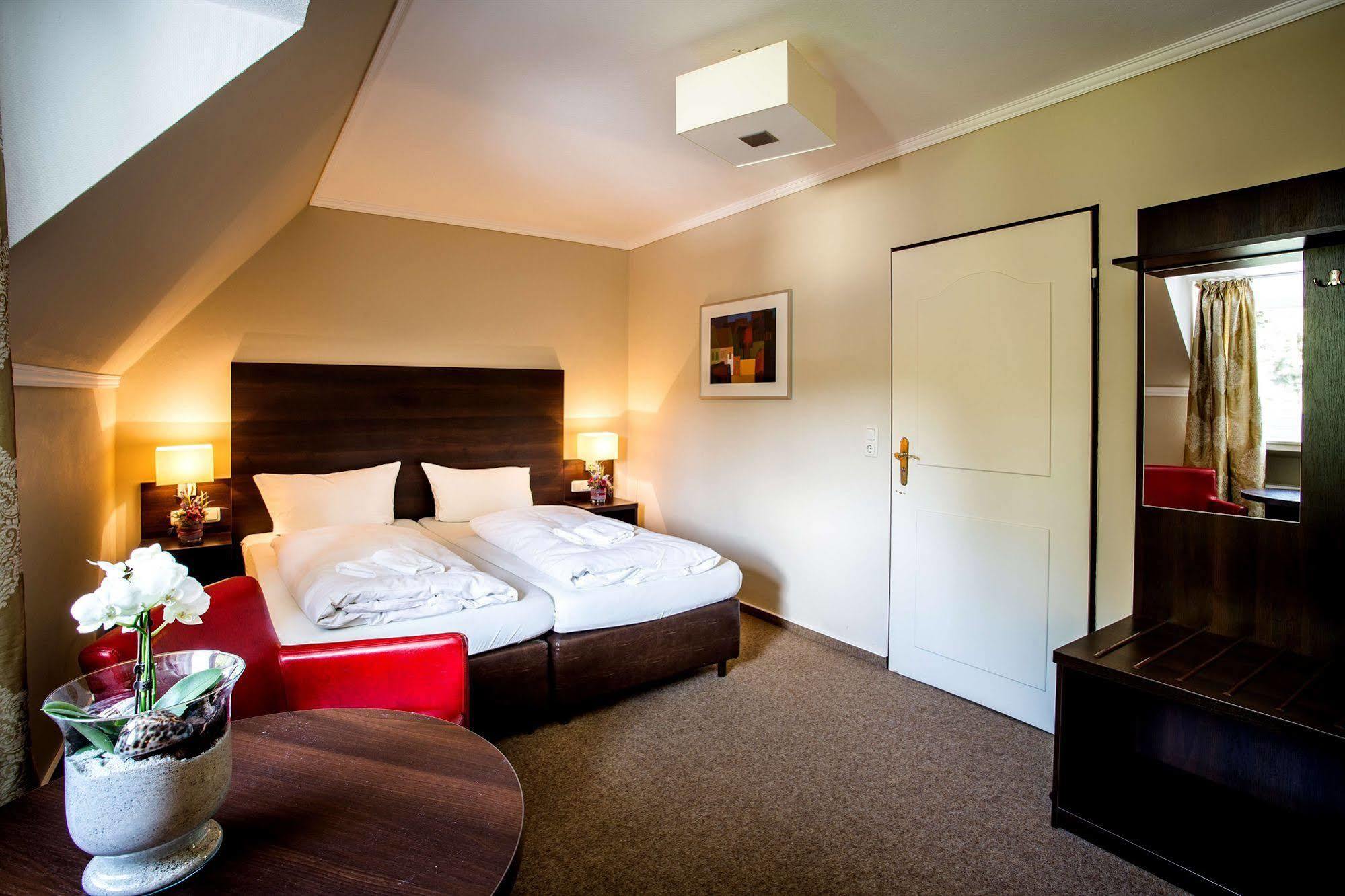Parkhotel Meppen An Der Freilichtbuehne Экстерьер фото