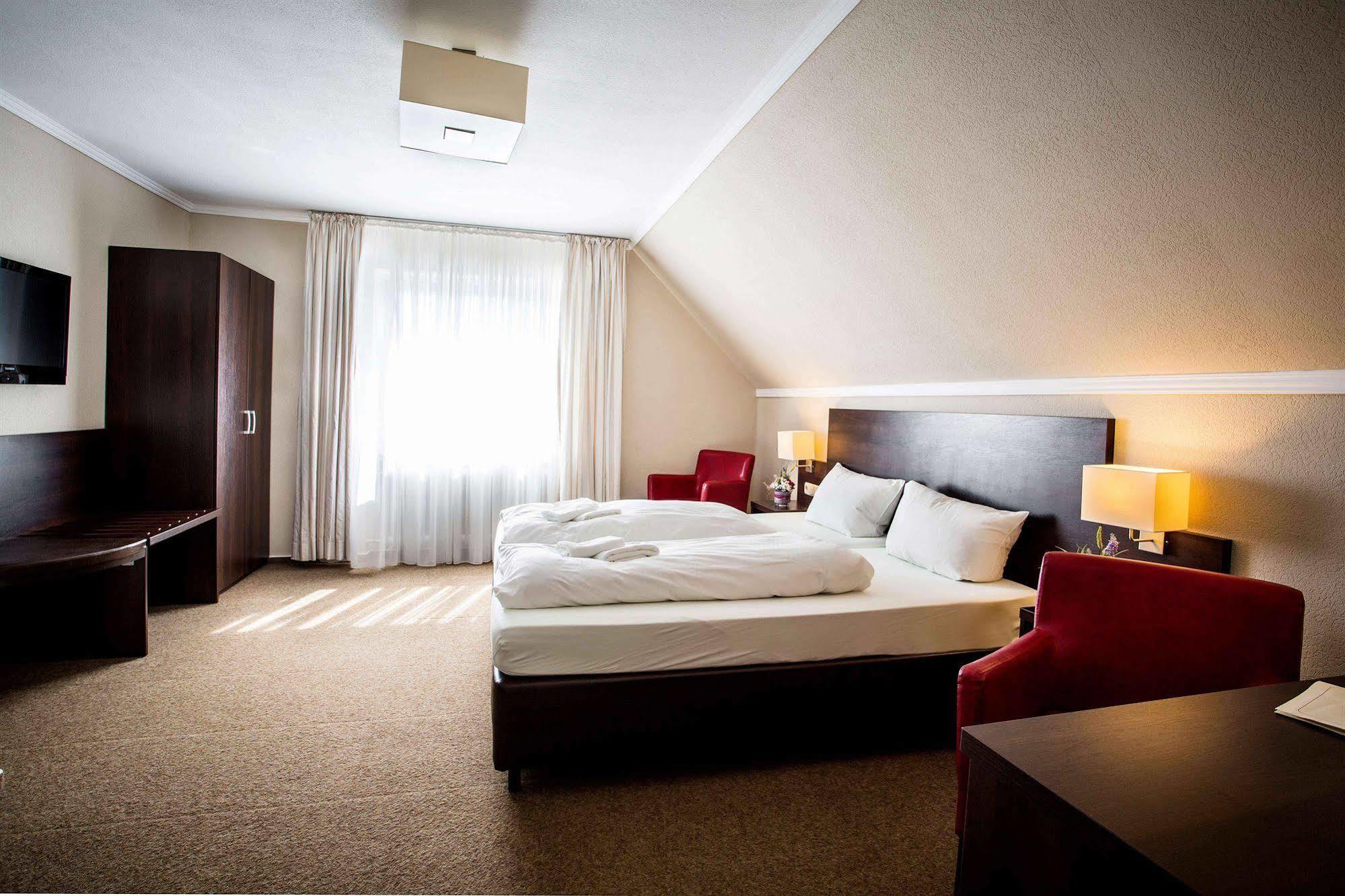 Parkhotel Meppen An Der Freilichtbuehne Экстерьер фото